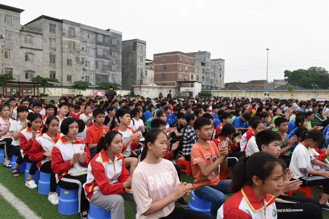 法治教育，引导青少年认识法律与规则的重要性